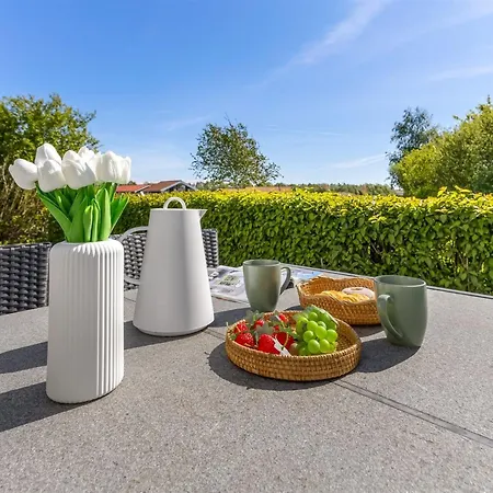 Zisan - 1-1km From The Sea By Interhome